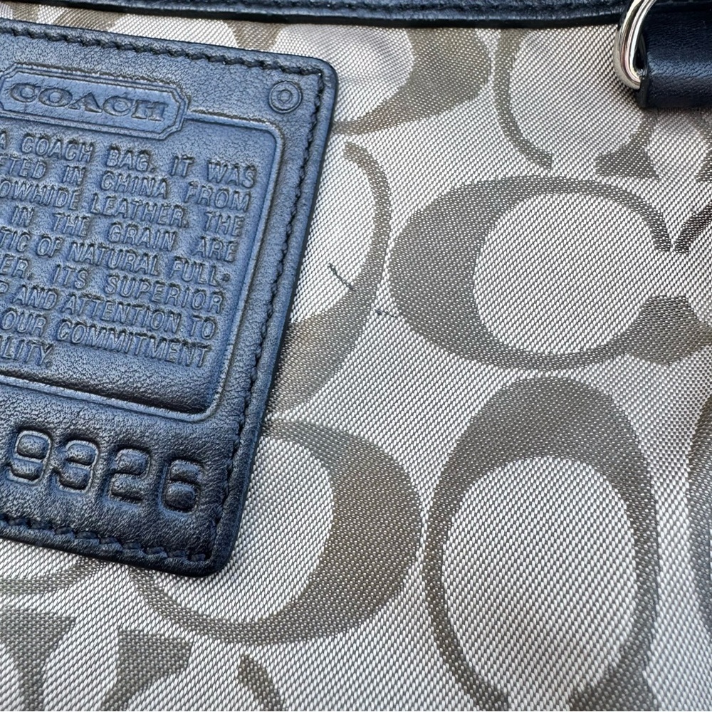 Vintage Coach Black Leather Bag - Picture 7 of 11